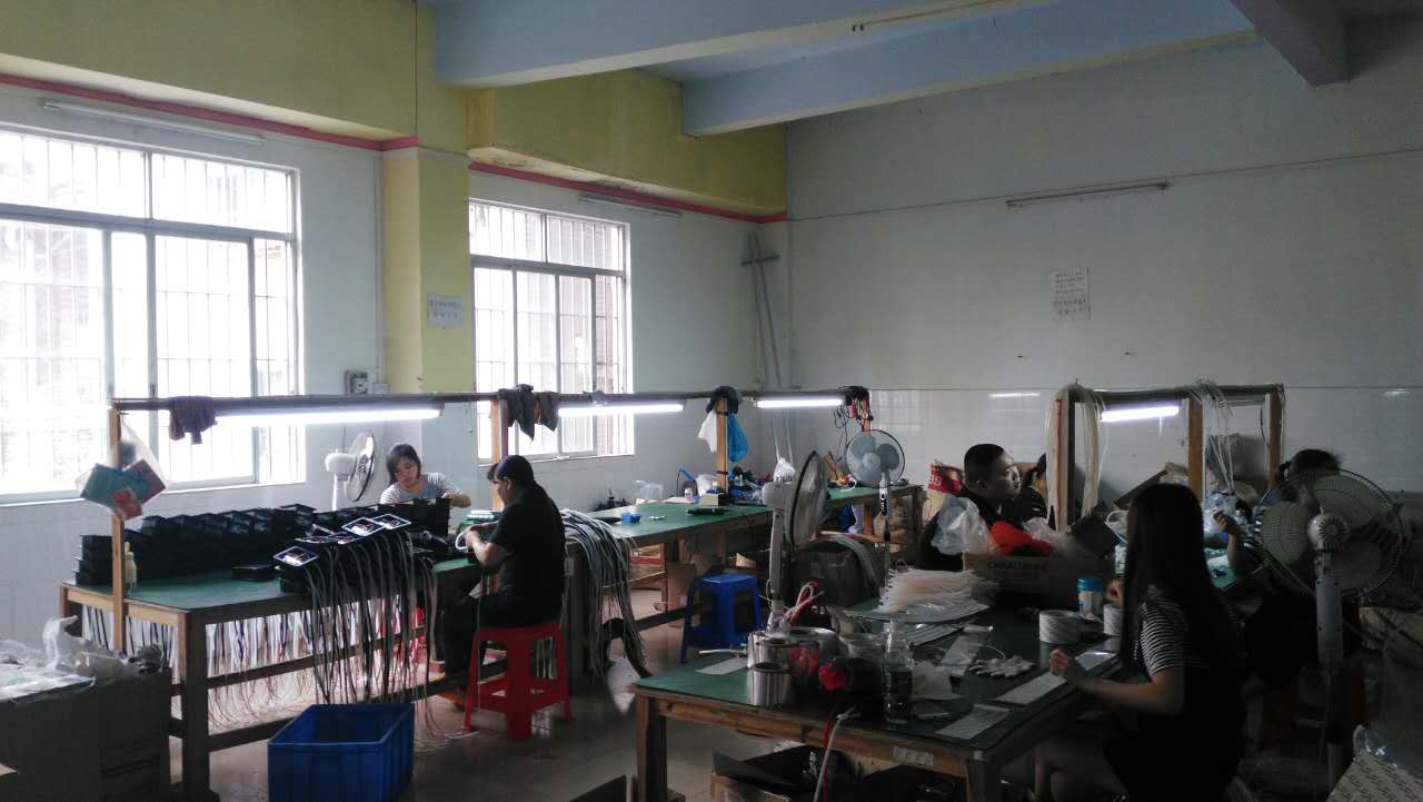 客戶李老板工廠現場加工圖