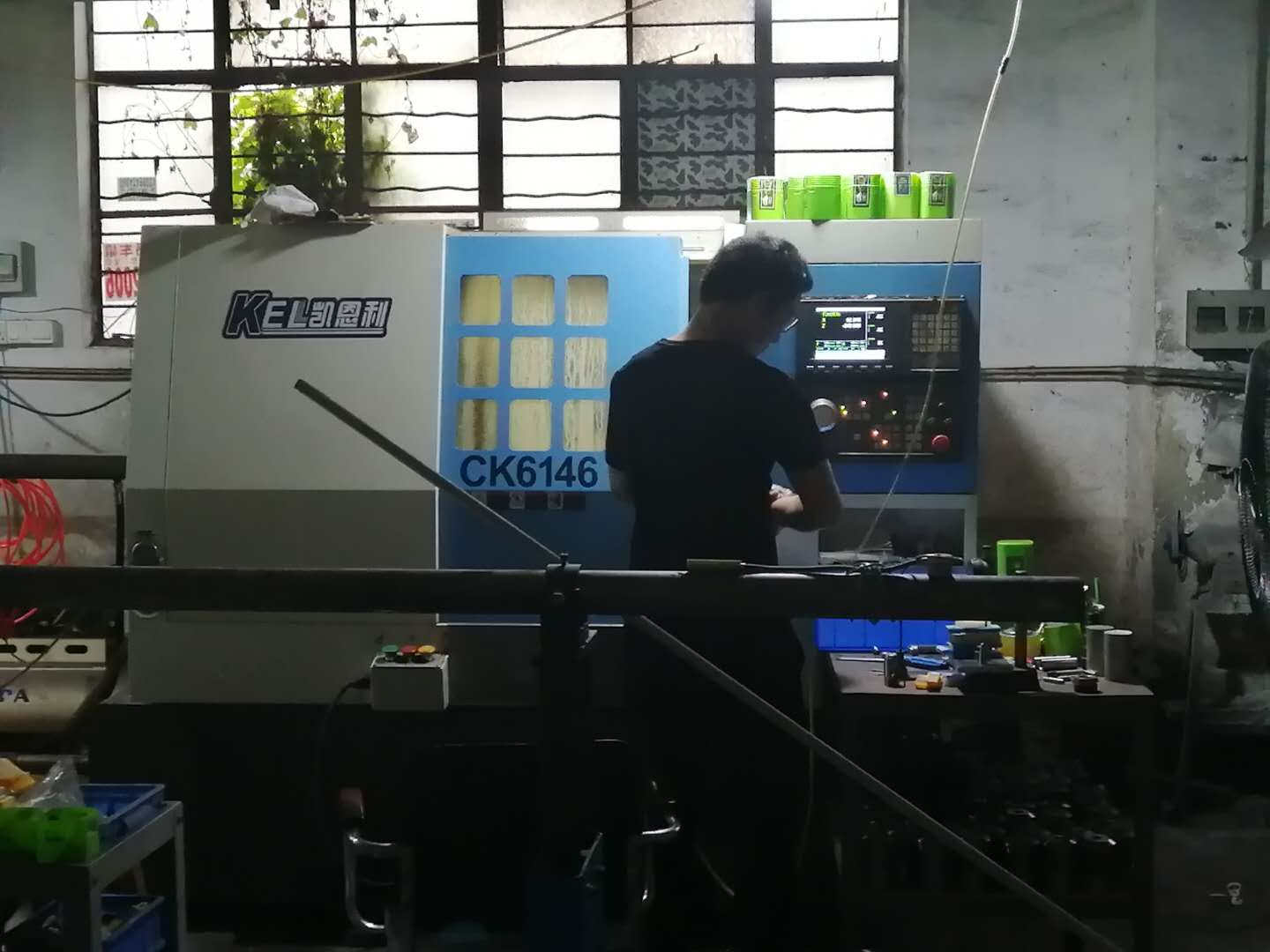 石老板使用凱恩利數控車床加工產品中 石老板使用凱恩利數控車床加工產品中